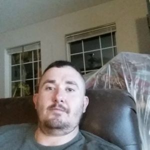 Meet your Posher, Dustin